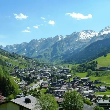 Chalet Pour 10 Personnes, Proche Des Pistes, Avec Cheminee Et Garage, Animaux Admis * La Clusaz